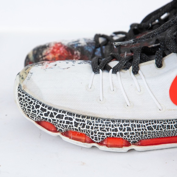 Nike KD 8 Christmas boy’s low top sneaker split design red & black graphic 7Y - Picture 8 of 16